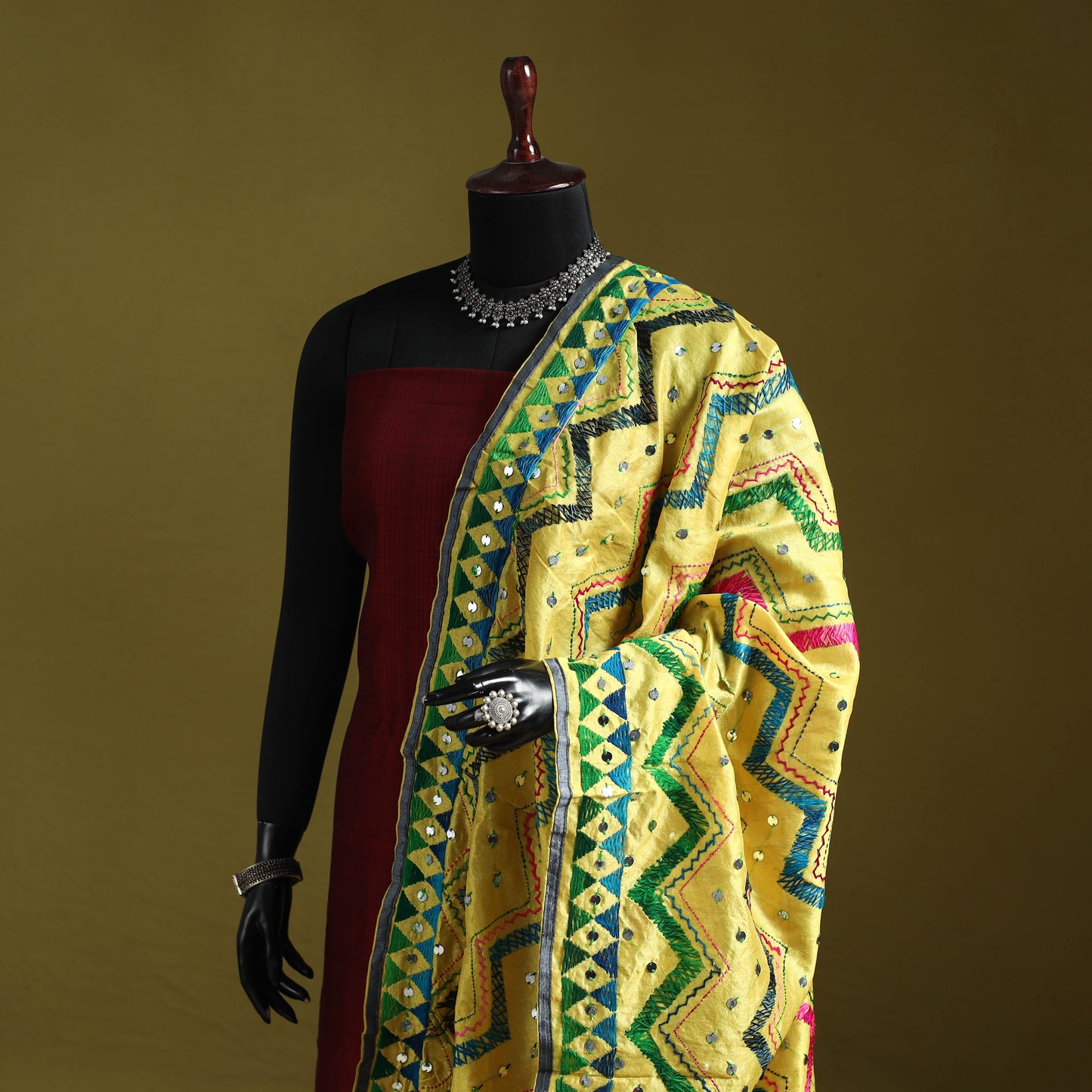 Ranihati chanderi silk zig zag hand embroidery dupatta 19