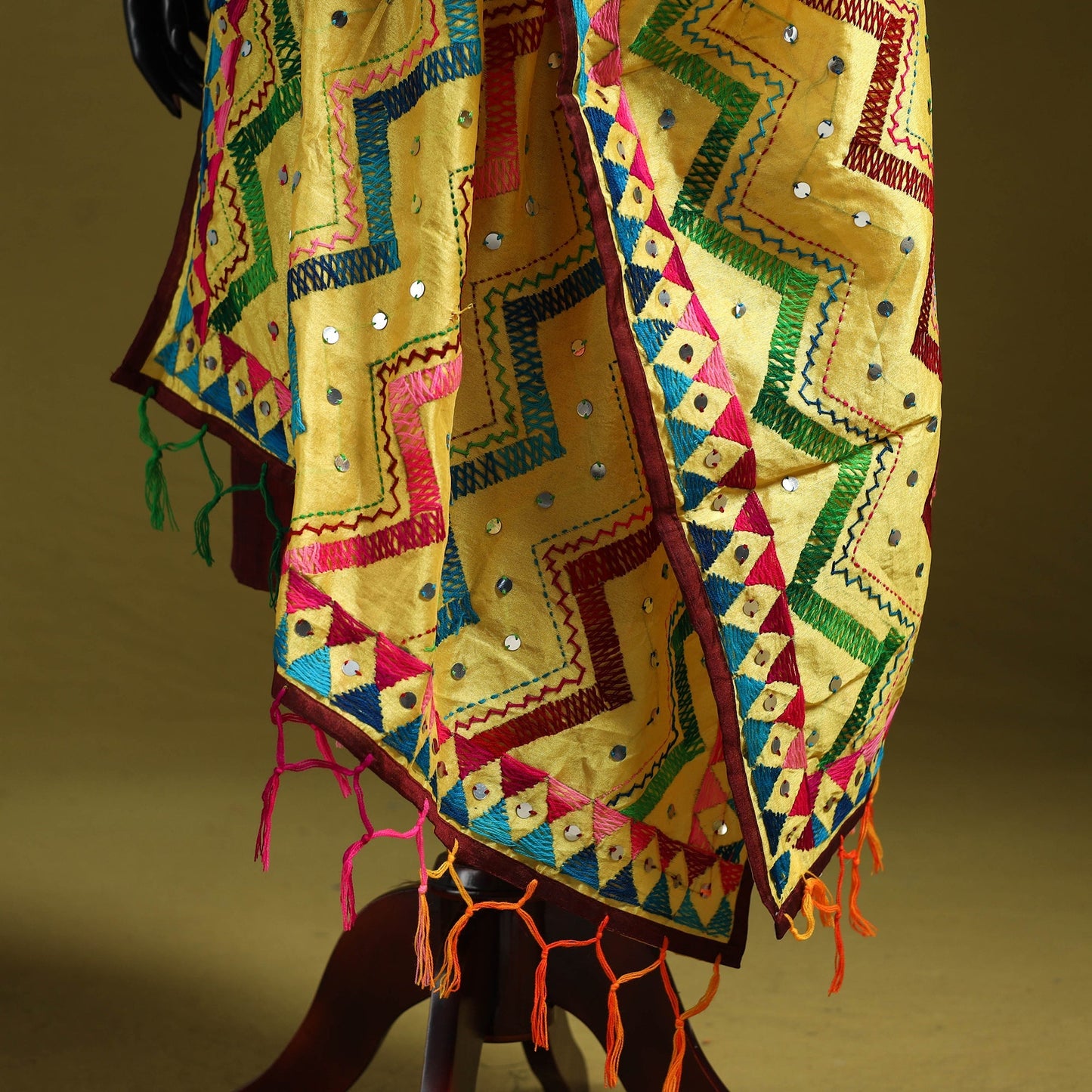 Ranihati chanderi silk zig zag hand embroidery dupatta 42