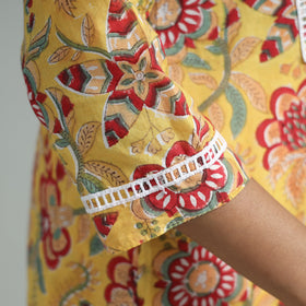 Buy Sanganeri Block Printed Cotton Pintuck Kurta with Lace Work Online l iTokri.com