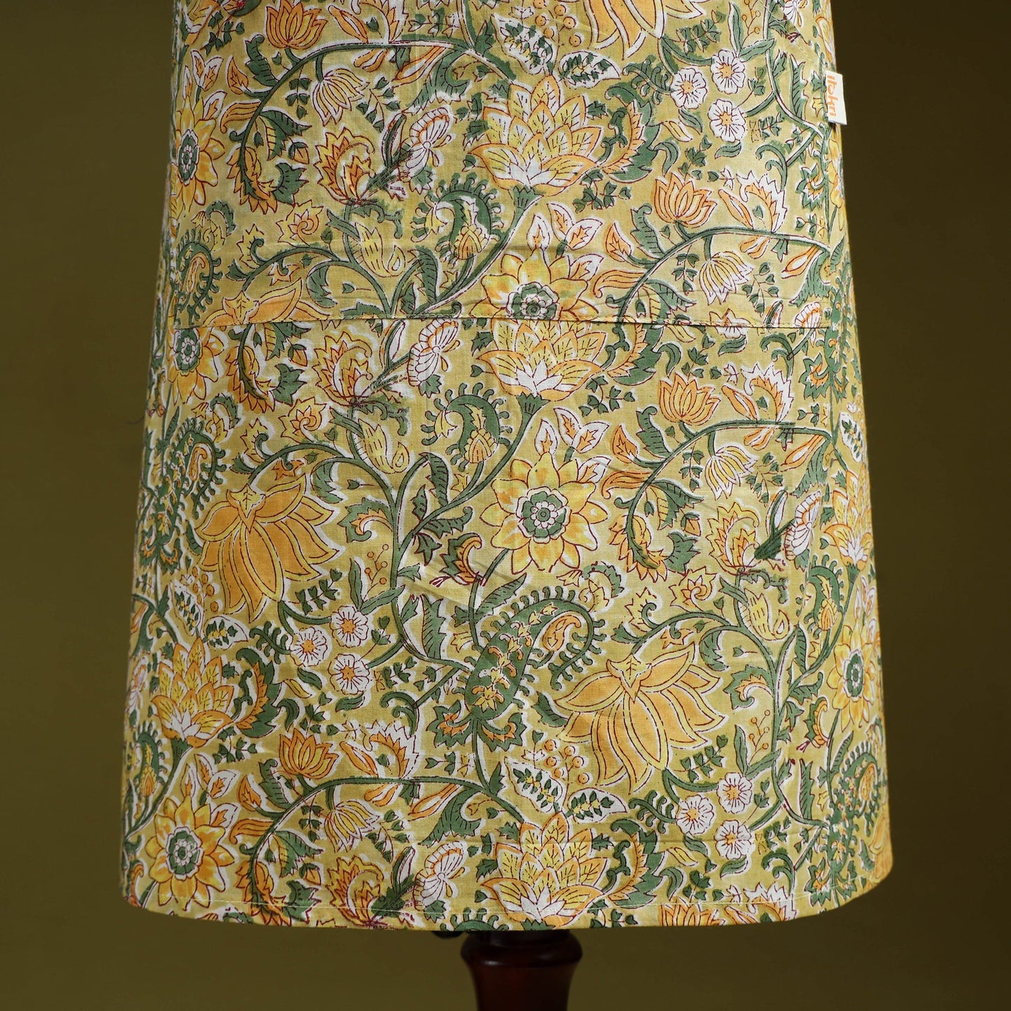 Sanganeri hand block print apron with pocket 01