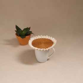 Shell work handcrafted thread coaster 08