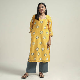 Buy Shibori Tye-Dye Chanderi Silk Kurta with Palazzo & Dupatta Set Online at iTokri.com