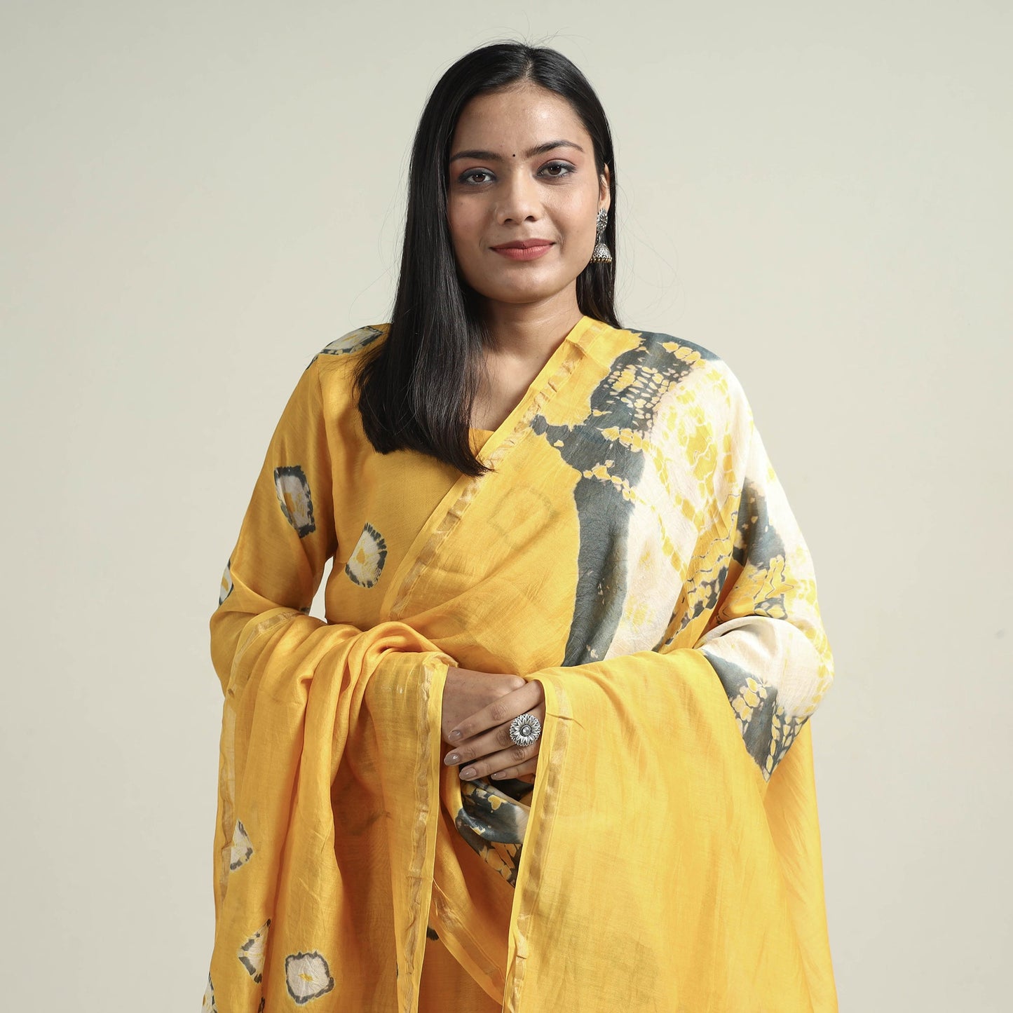Buy Shibori Tye-Dye Chanderi Silk Kurta with Palazzo & Dupatta Set Online at iTokri.com