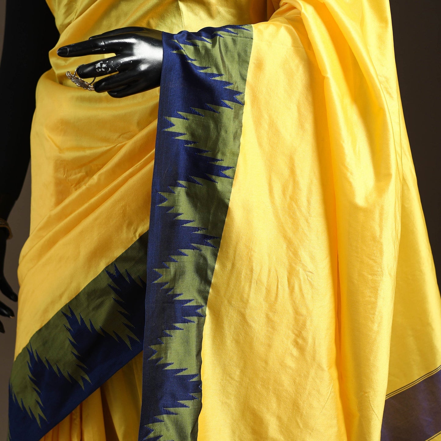 Silk ilkal saree with temple border 12 - handcrafted