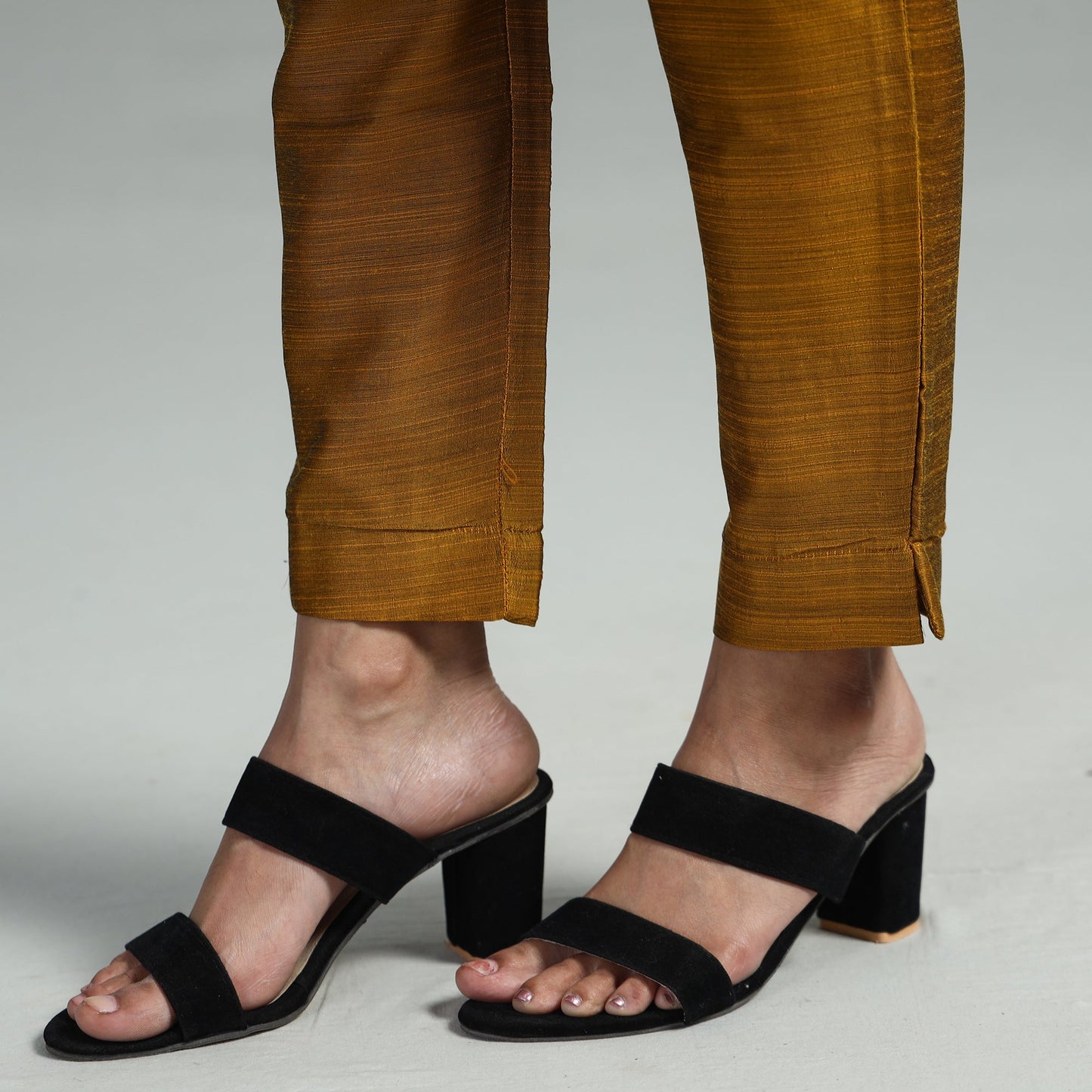  Silk Tapered Casual Pant for Women 01 