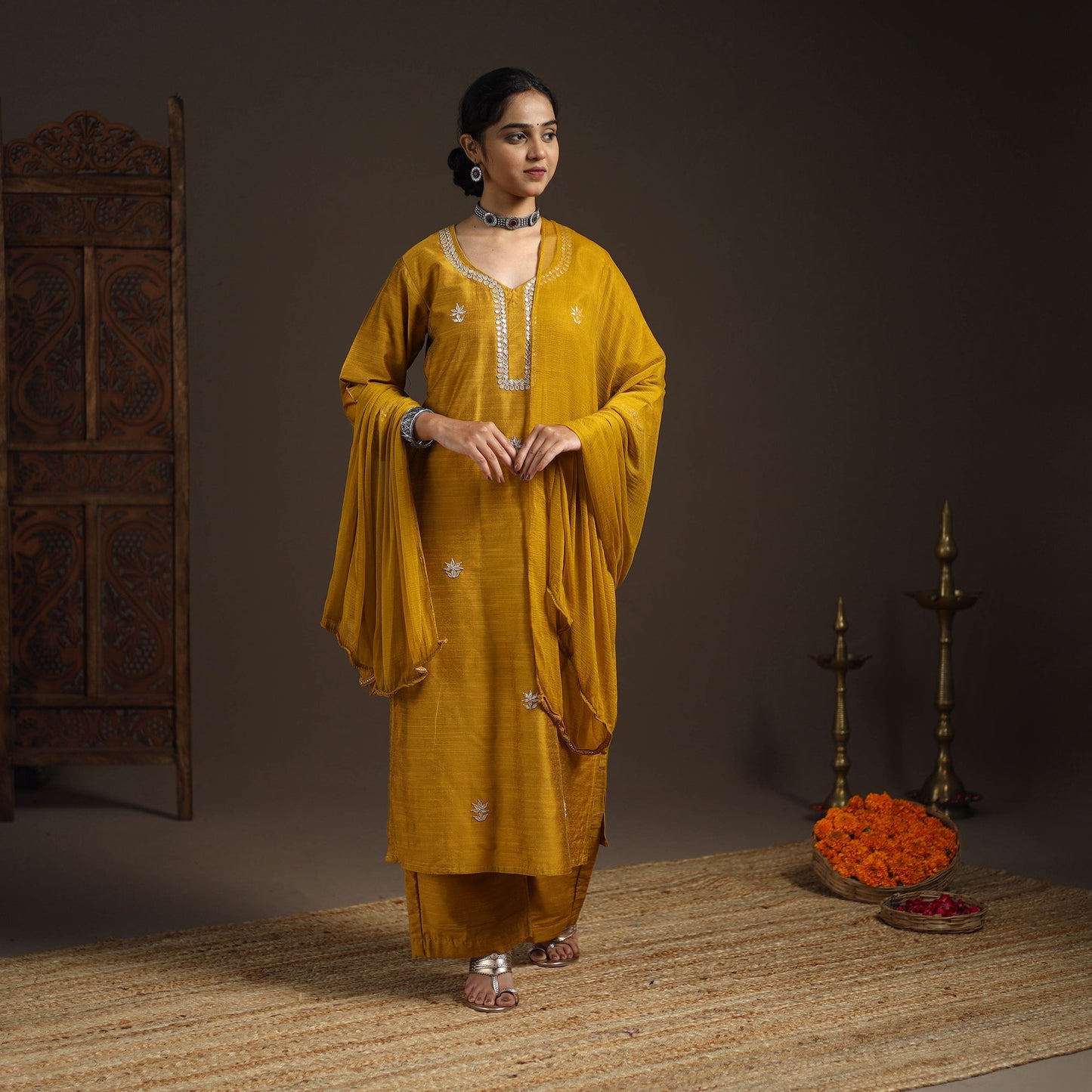 Yellow - slub silk gota work plain kurta set (set of 3) 07