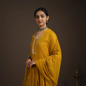 Yellow - slub silk gota work plain kurta set (set of 3) 07
