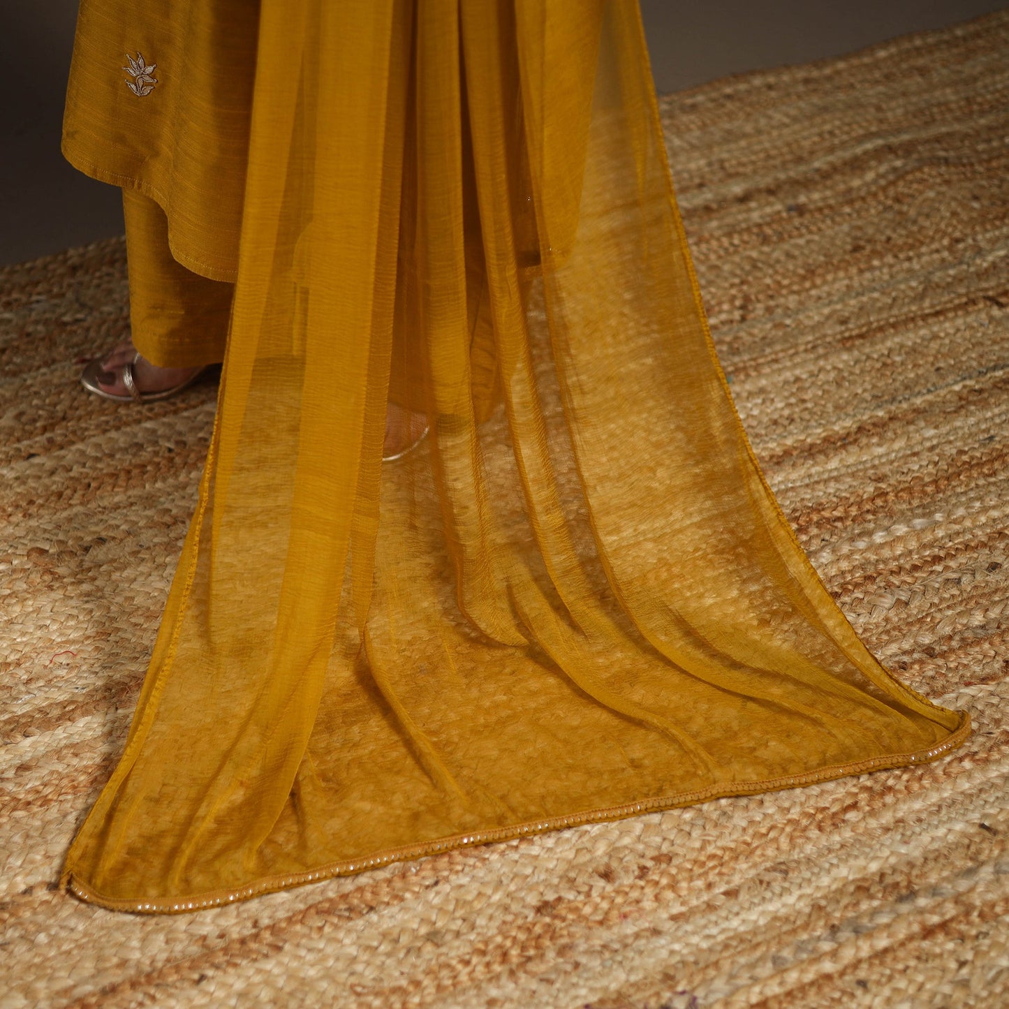 Yellow - slub silk gota work plain kurta set (set of 3) 07