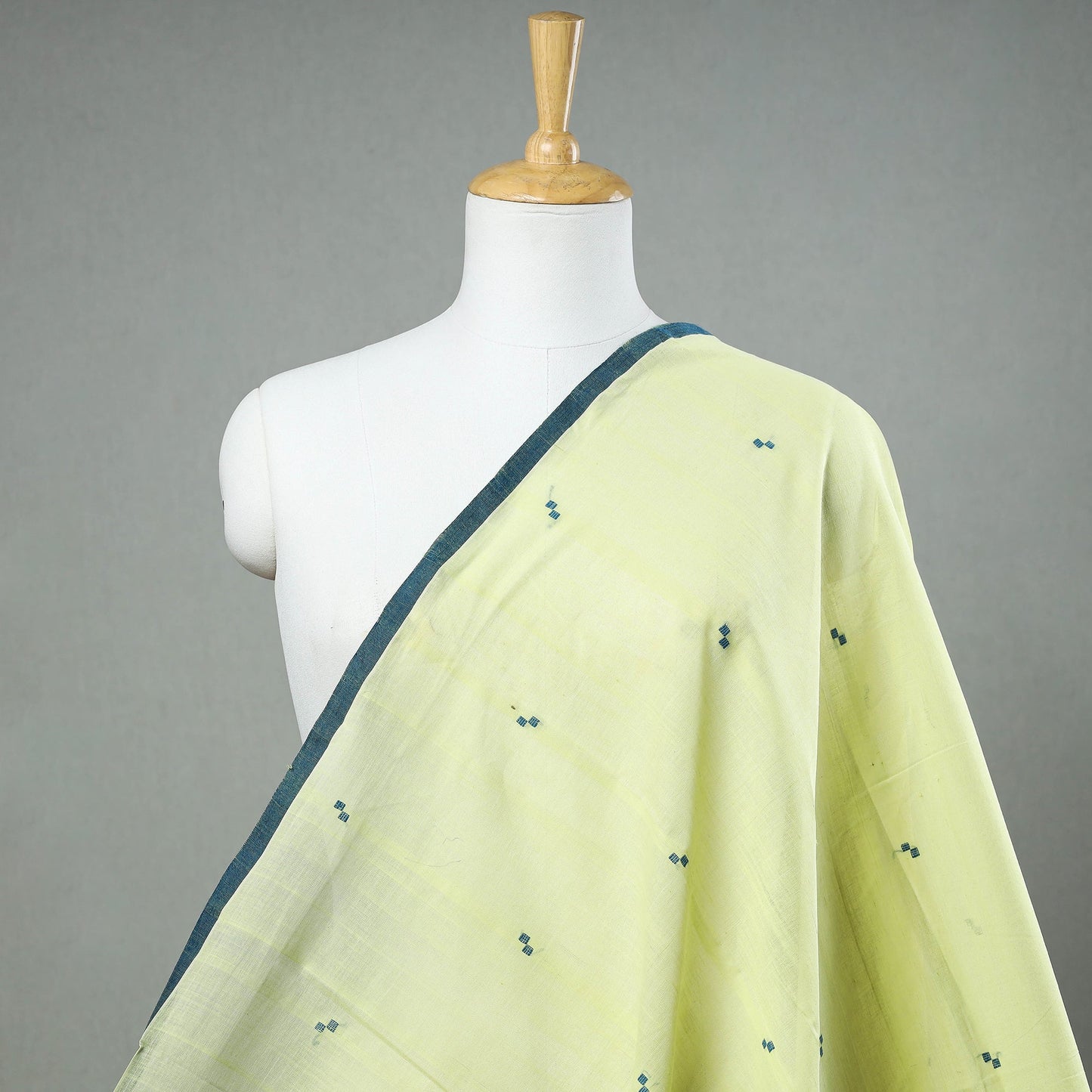 Buy Srikakulam Jamdani Buti Pure Handloom Cotton Fabric Online at iTokri.com