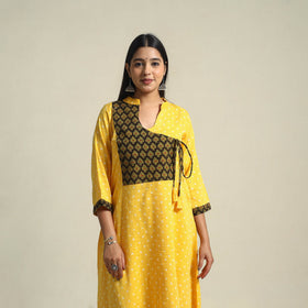 Buy Yellow Tie-dye Cotton Patchwork A-Line Bandhani Kurta for Women