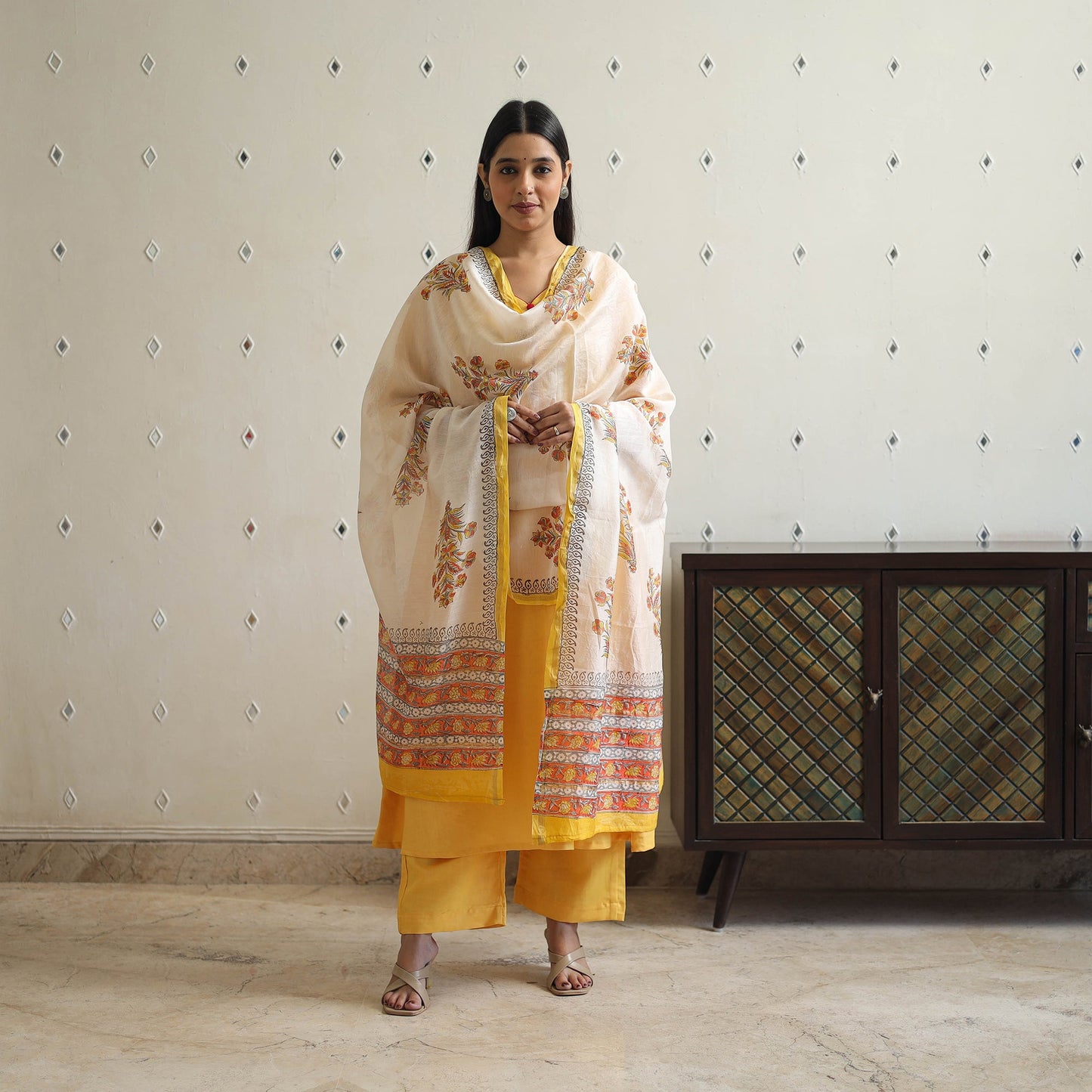 Tussar Silk Cotton Handloom Plain Kurta Set 