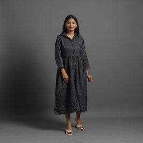 Buy Zahira Black Plain Button Down Woollen Dress Online