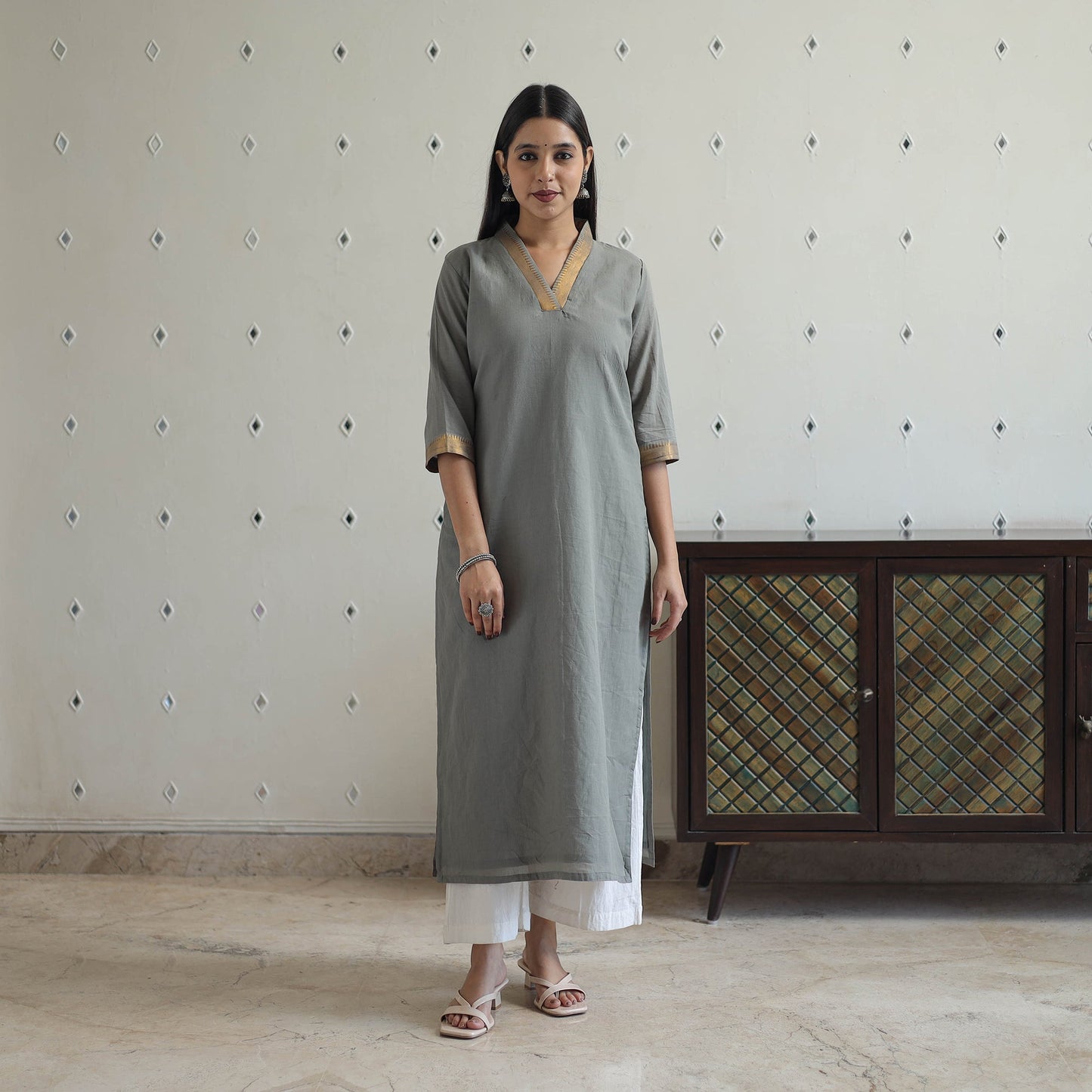Buy Zahira Grey Mangalagiri Cotton Kurta