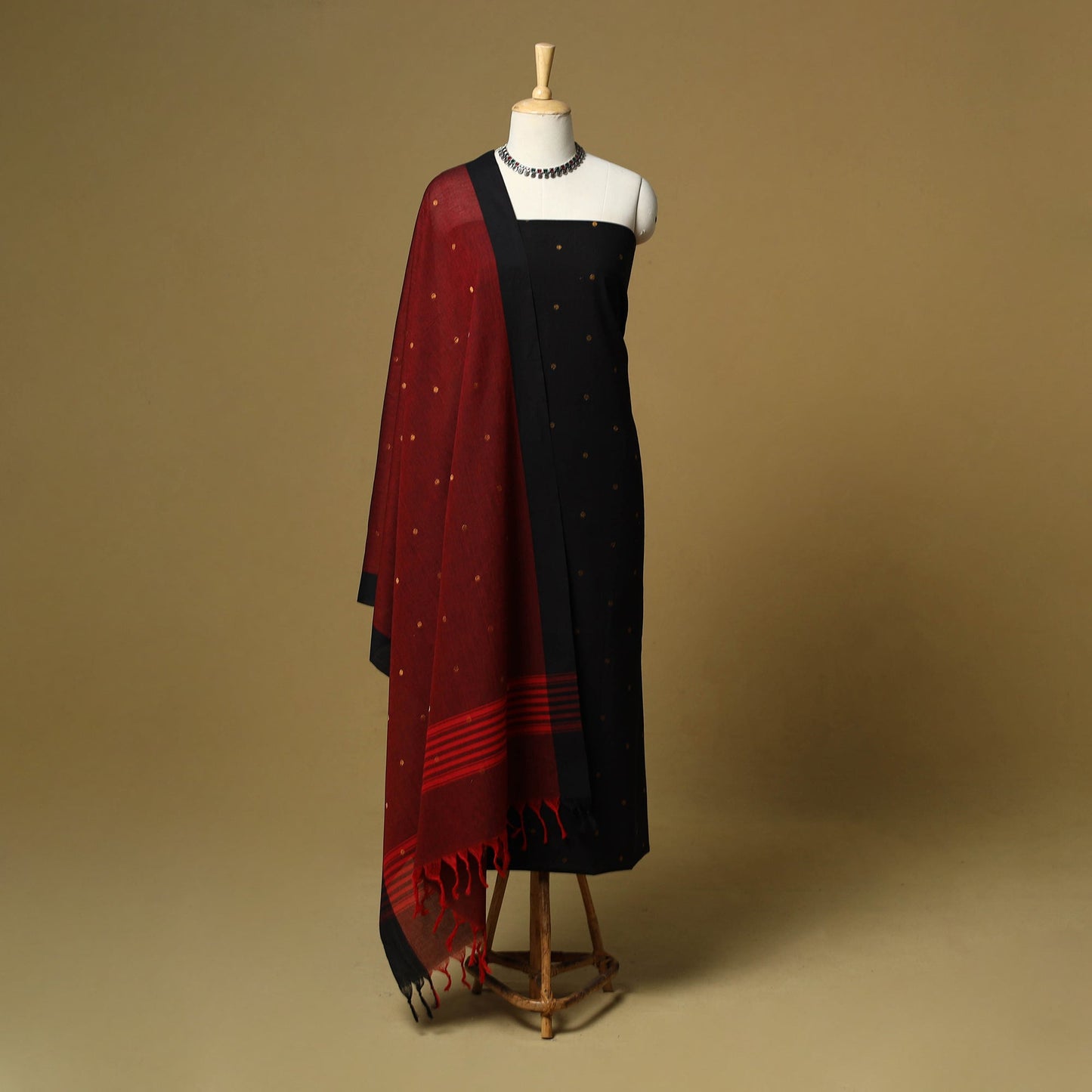 Zari buti jacquard cotton 3pc unstitched dress material 184