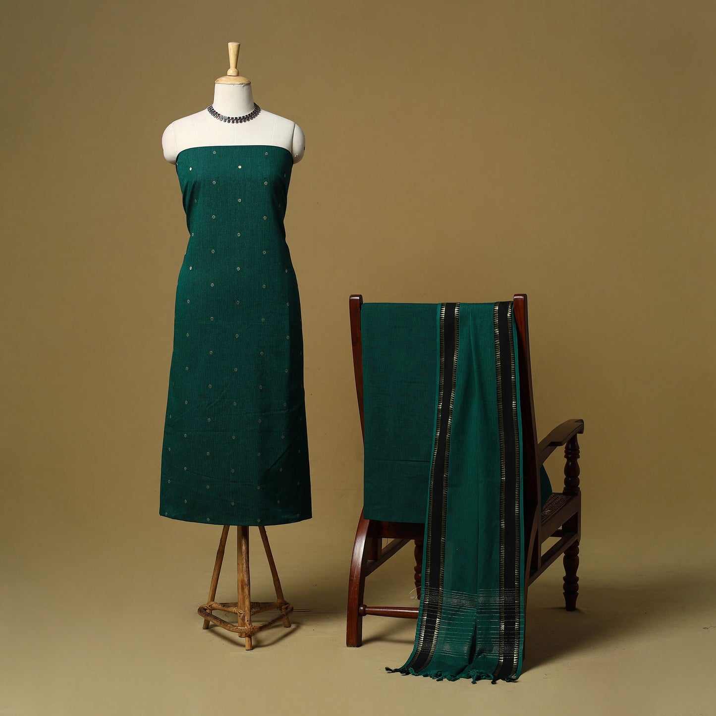 Zari buti jacquard cotton 3pc unstitched dress material 186