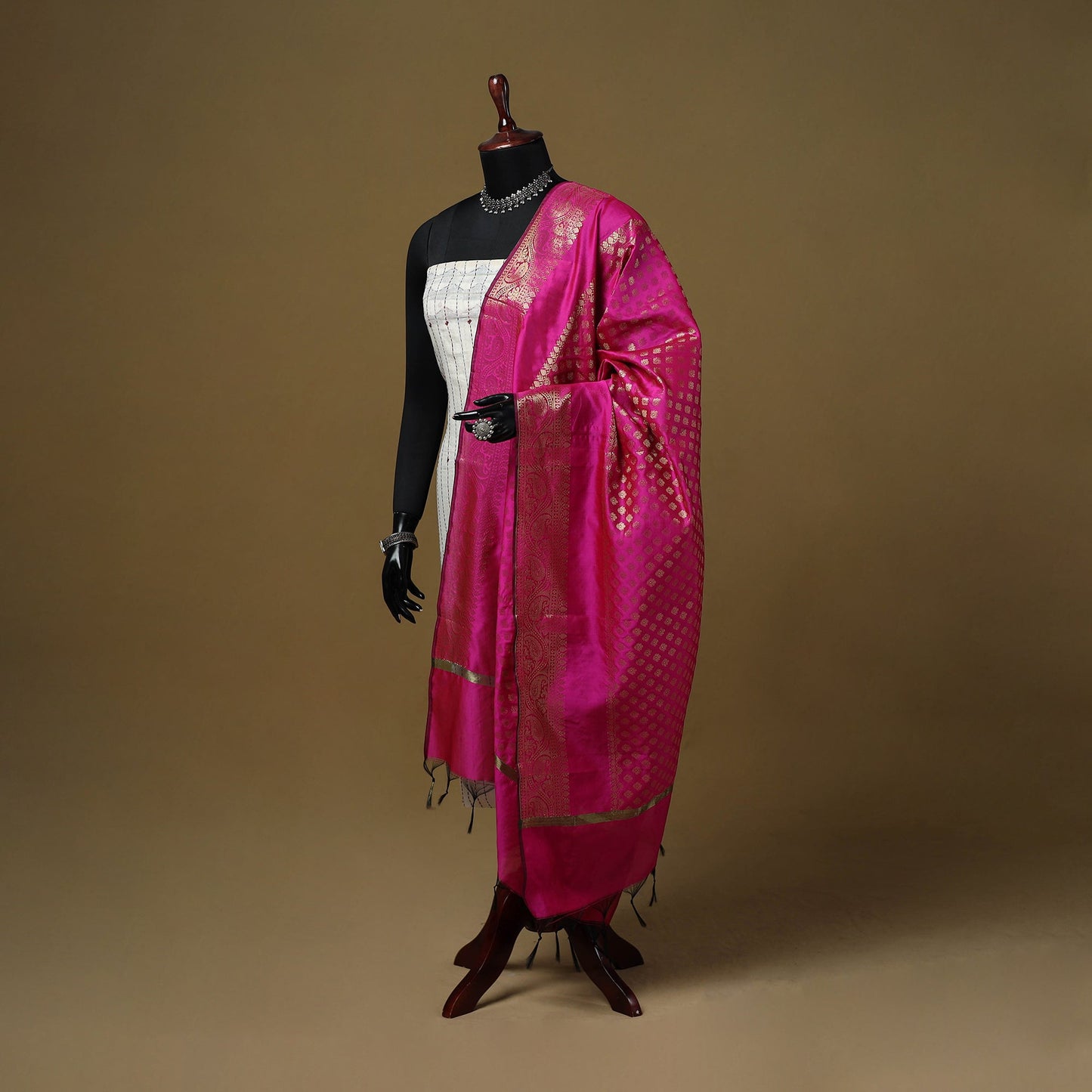Zari work silk banarasi dupatta 18 - handcrafted