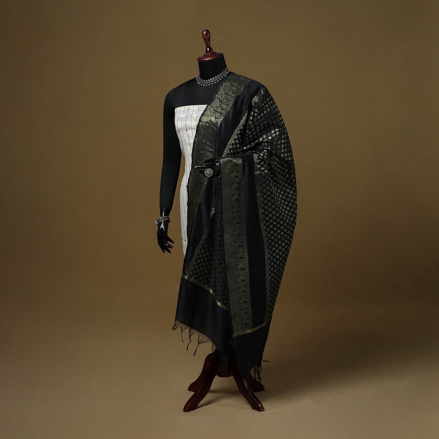 Zari work silk banarasi dupatta 30 - handcrafted