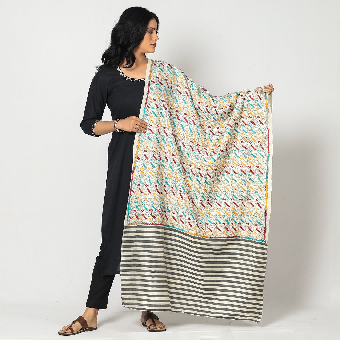 kantha embroidery dupatta