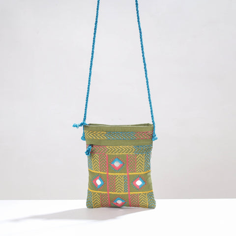 embroidery sling bag 