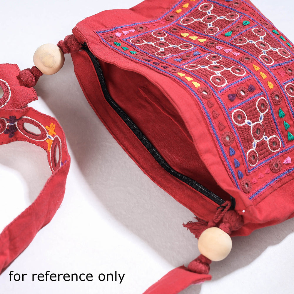 embroidery sling bag 