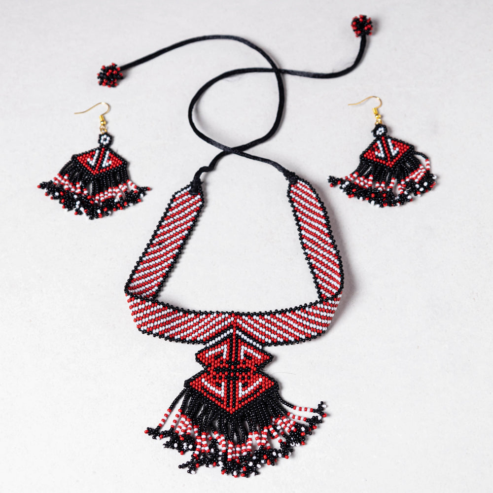 Neemuch Handmade Beadwork Necklace Set by Pushpa Harit