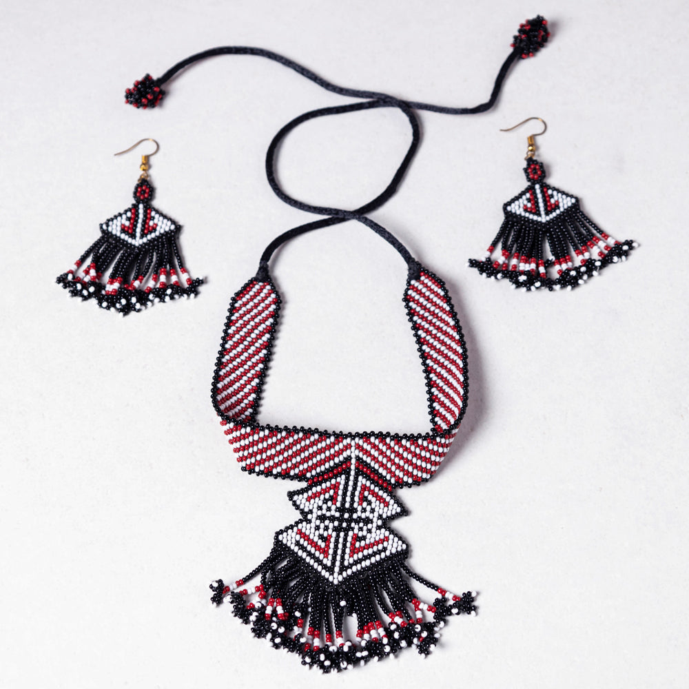 neemuch beadwork necklace set