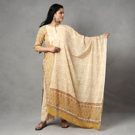 Buy Sanganeri Block Printed Cotton Kurta with Palazzo & Dupatta Set Online at iTokri.com
