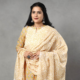 Buy Sanganeri Block Printed Cotton Kurta with Palazzo & Dupatta Set Online at iTokri.com