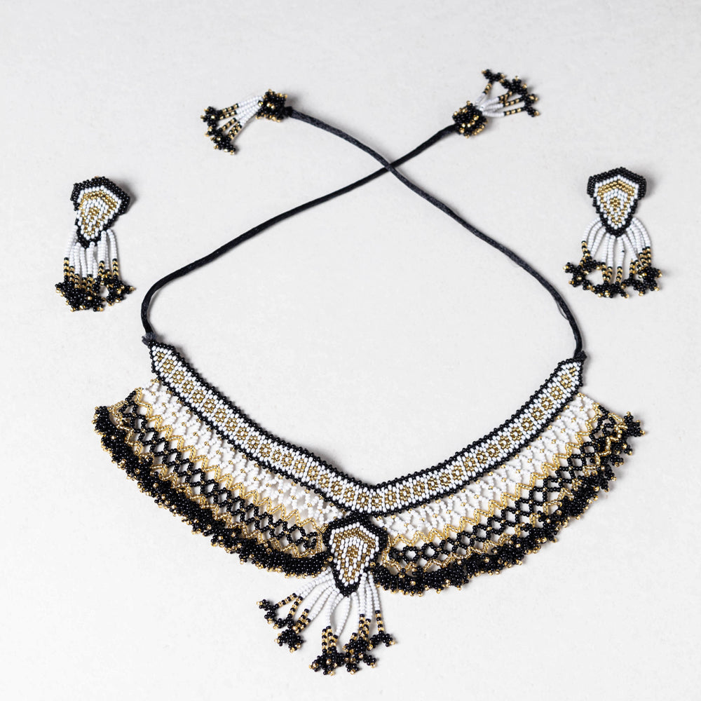 Neemuch Handmade Beadwork Hasli Necklace Set by Pushpa Harit