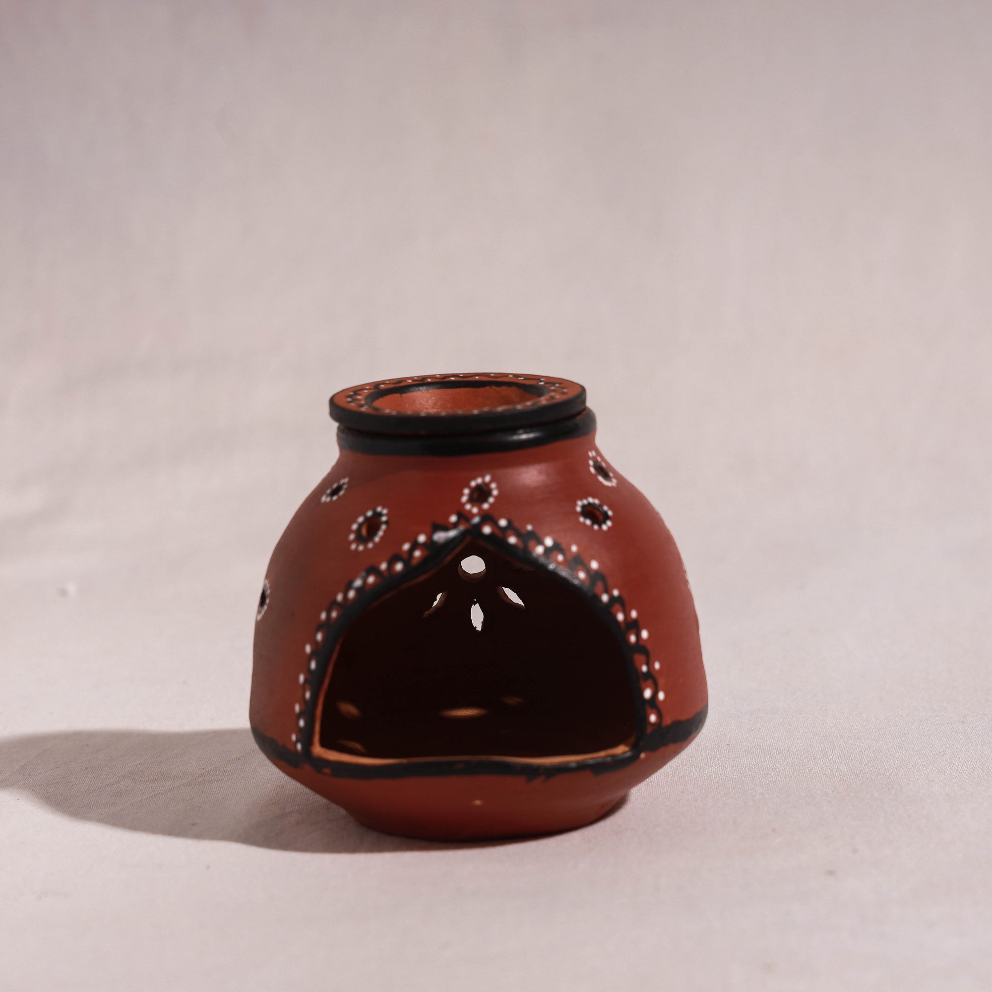  Khavda Pottery Terracotta Hand-painted Diffuser Tea Light Holder 