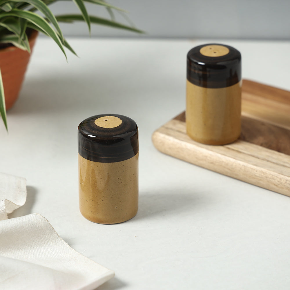 salt & pepper dispensers 