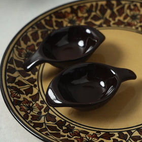 Handpainted Ceramic Chip-n-Dip Brown Platter with 2 Fixed Dip Bowls