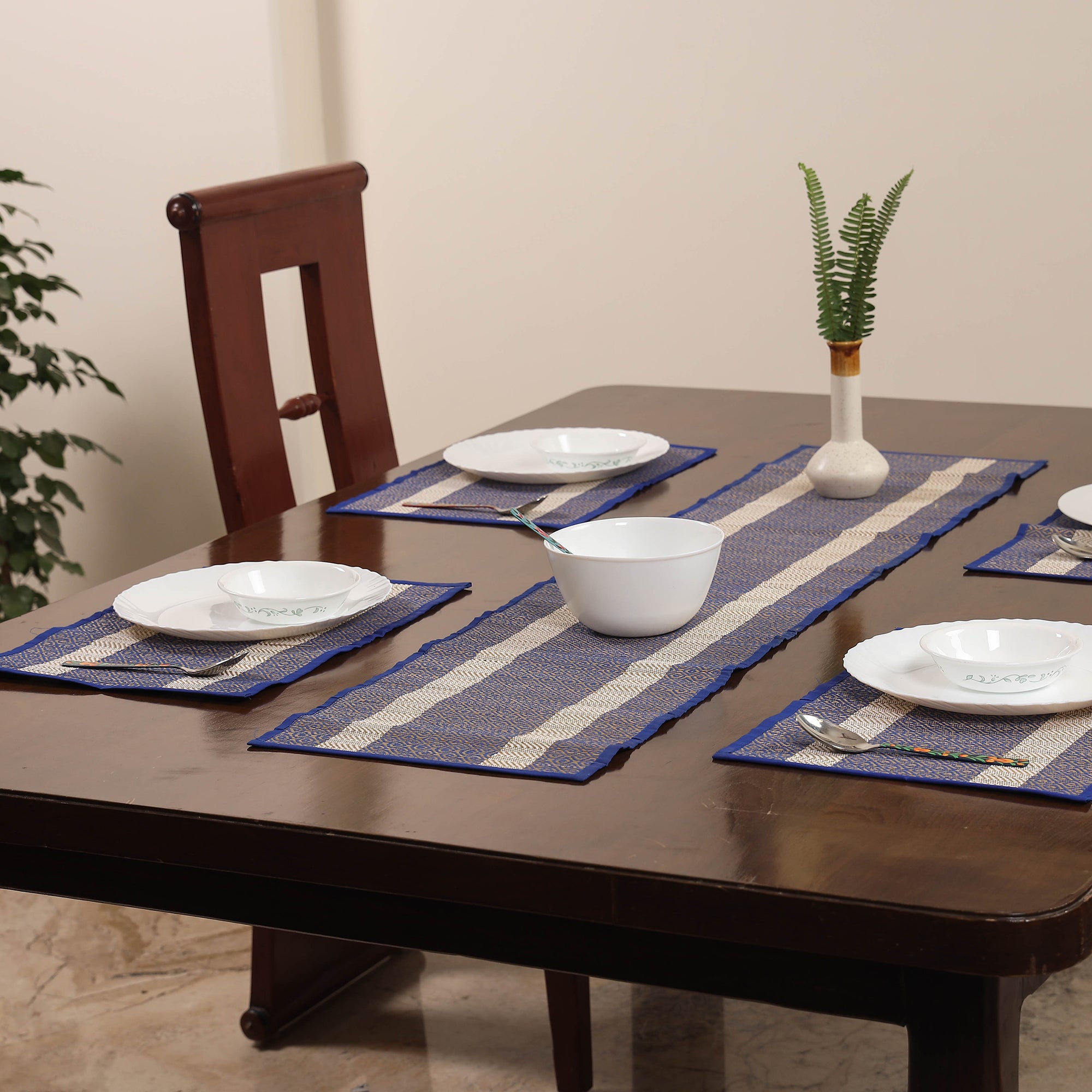 Blue Madur Grass Table Runner with Table Mat Set