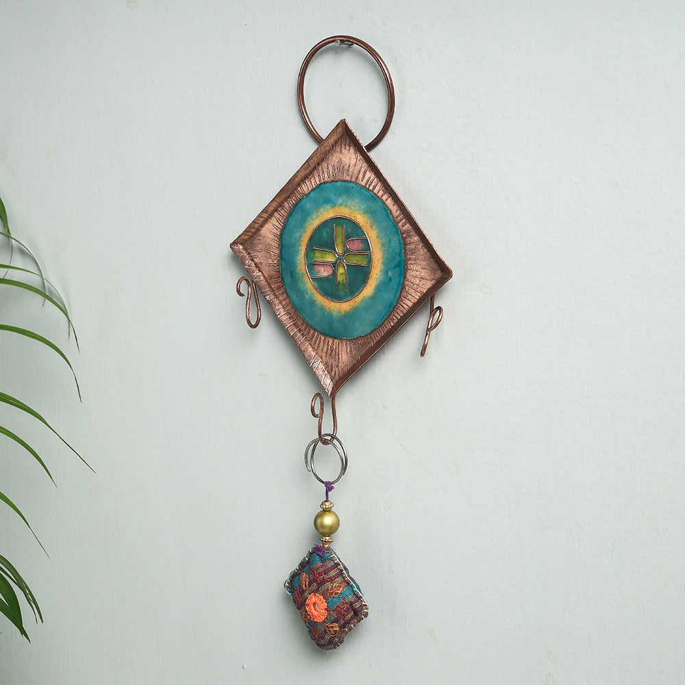 hanging key holder