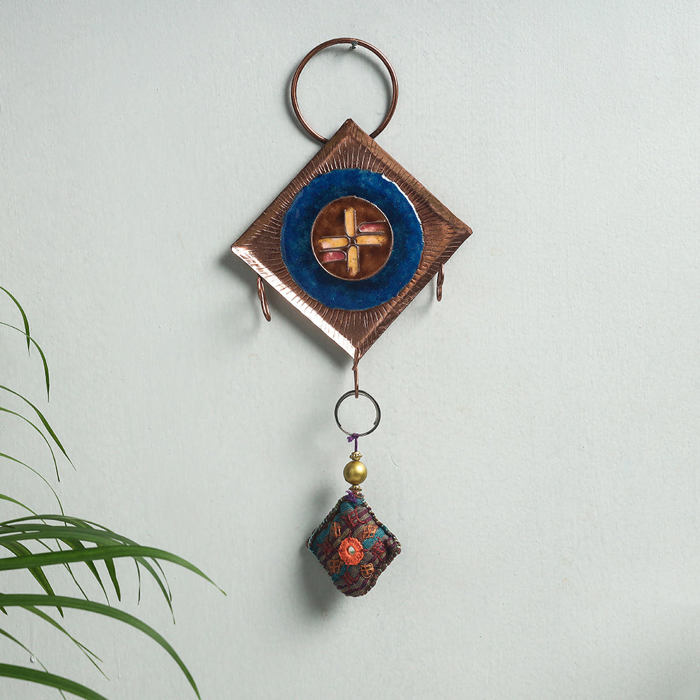 hanging key holder