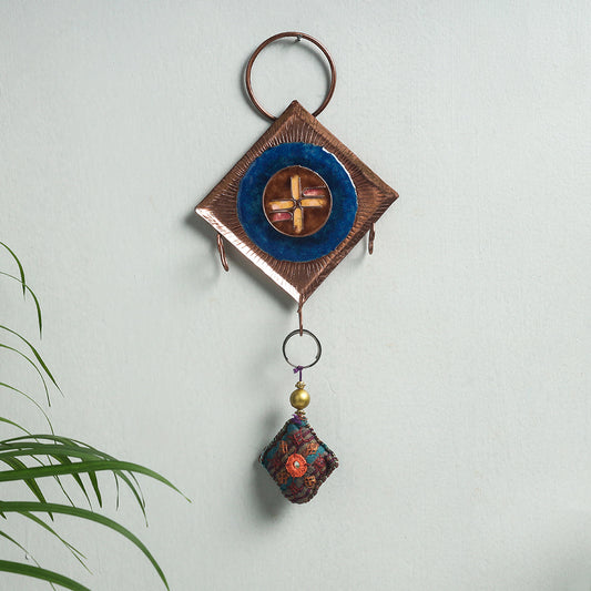 hanging key holder