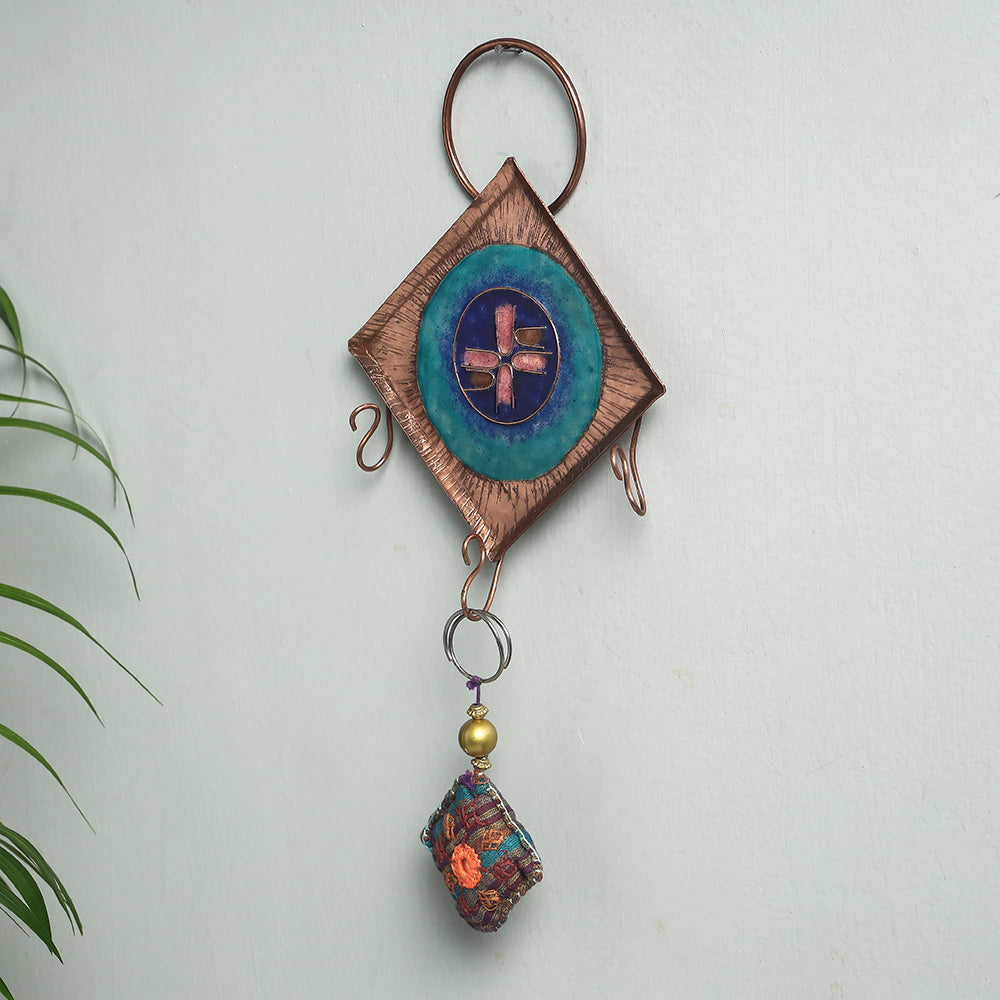 hanging key holder