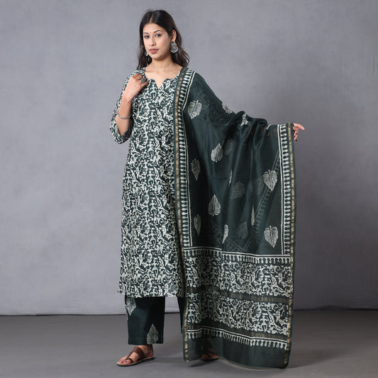 Green - Hand Batik Printing Chanderi Silk Kurta with Palazzo & Dupatta Set