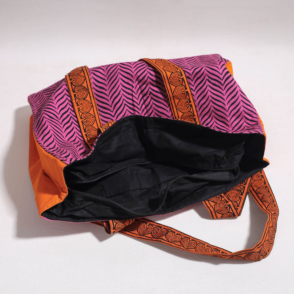 kanth block print shoulder bag