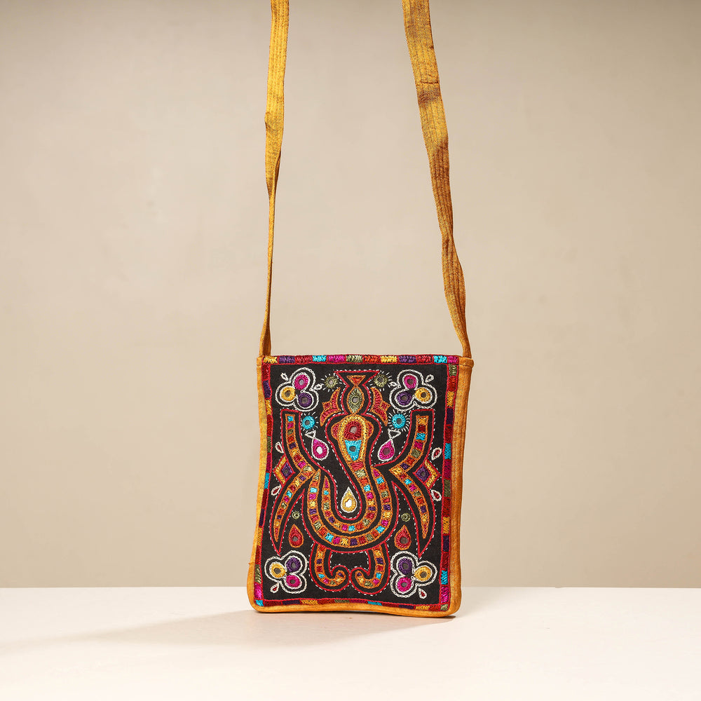 embroidery sling bag 