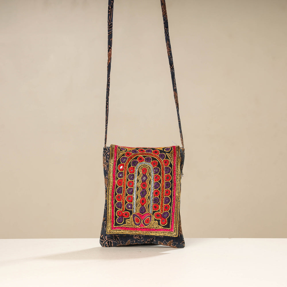 embroidery sling bag 