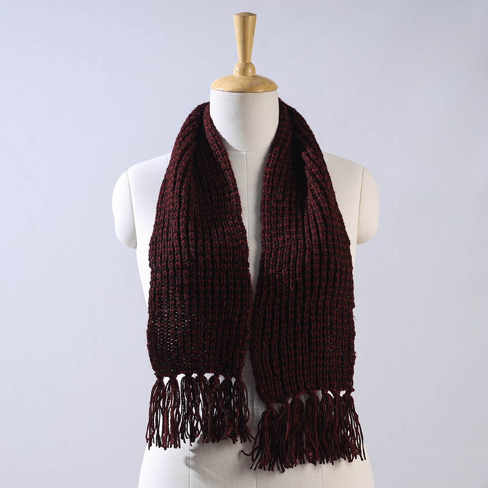 hand knitted woolen muffler