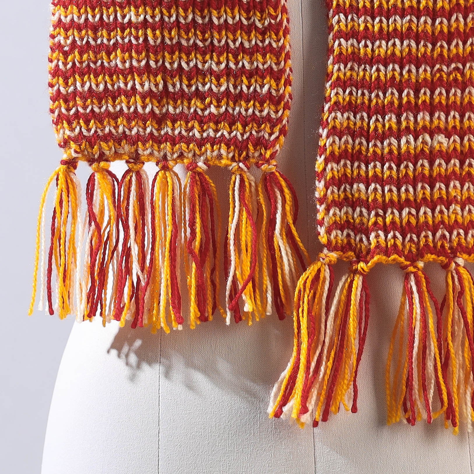  Kumaun Hand Knitted Woolen Muffler 