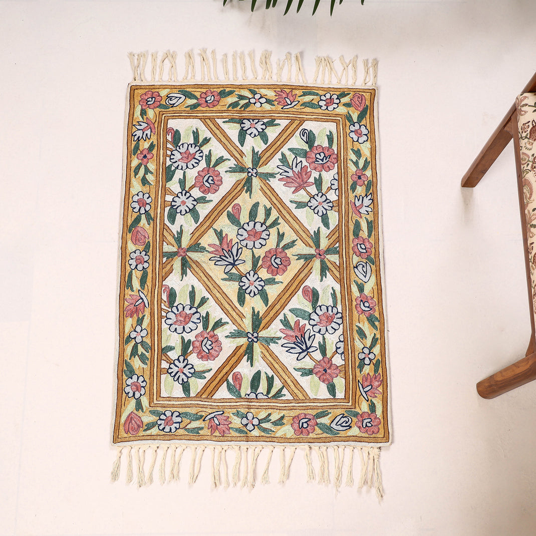 Original Chain Stitch Crewel Wool Thread Hand Embroidery Rug / Carpet (47 x 29 in)