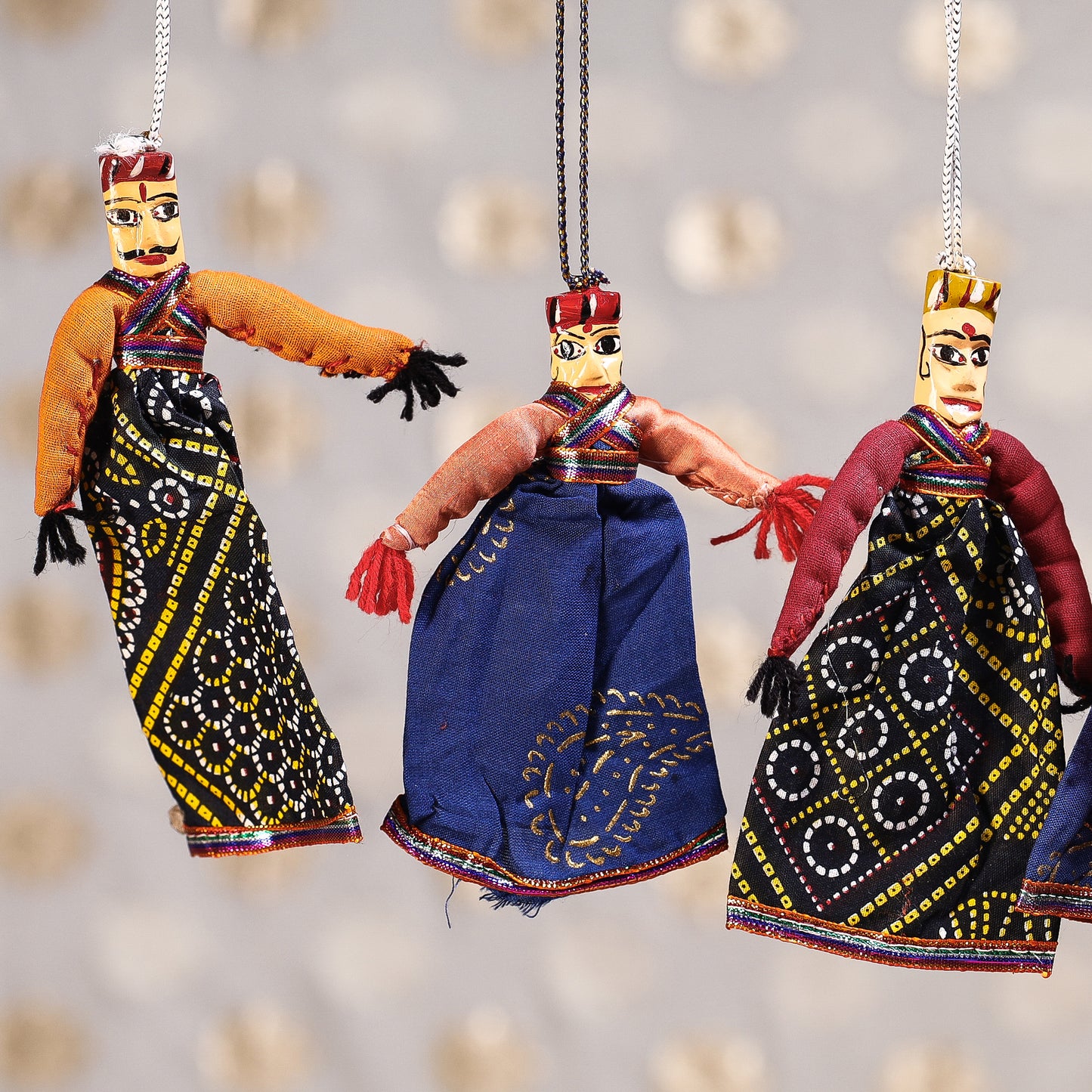 Rajasthani Dancing Couple Handmade Puppet/Kathputli (Small) - 4 Pc Assorted