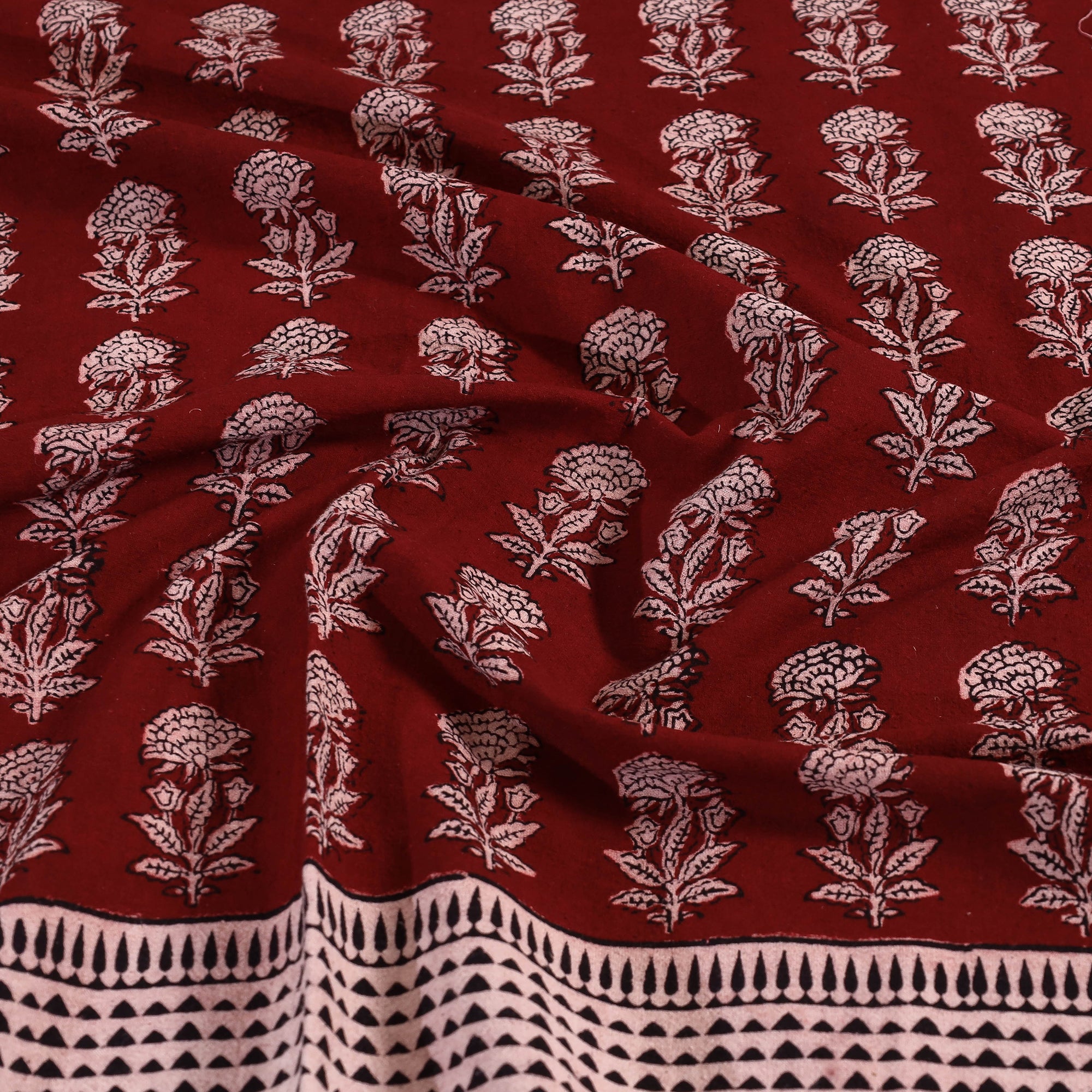 Buy Bagh Block Printed Cotton Bedcover Online l iTokri.com