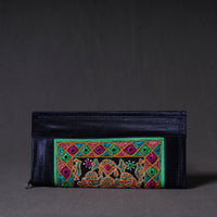 embroidery clutch 