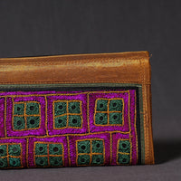 embroidery clutch 