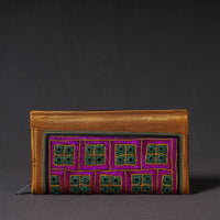 embroidery clutch 