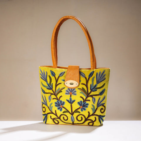 crewel embroidery shoulder bag